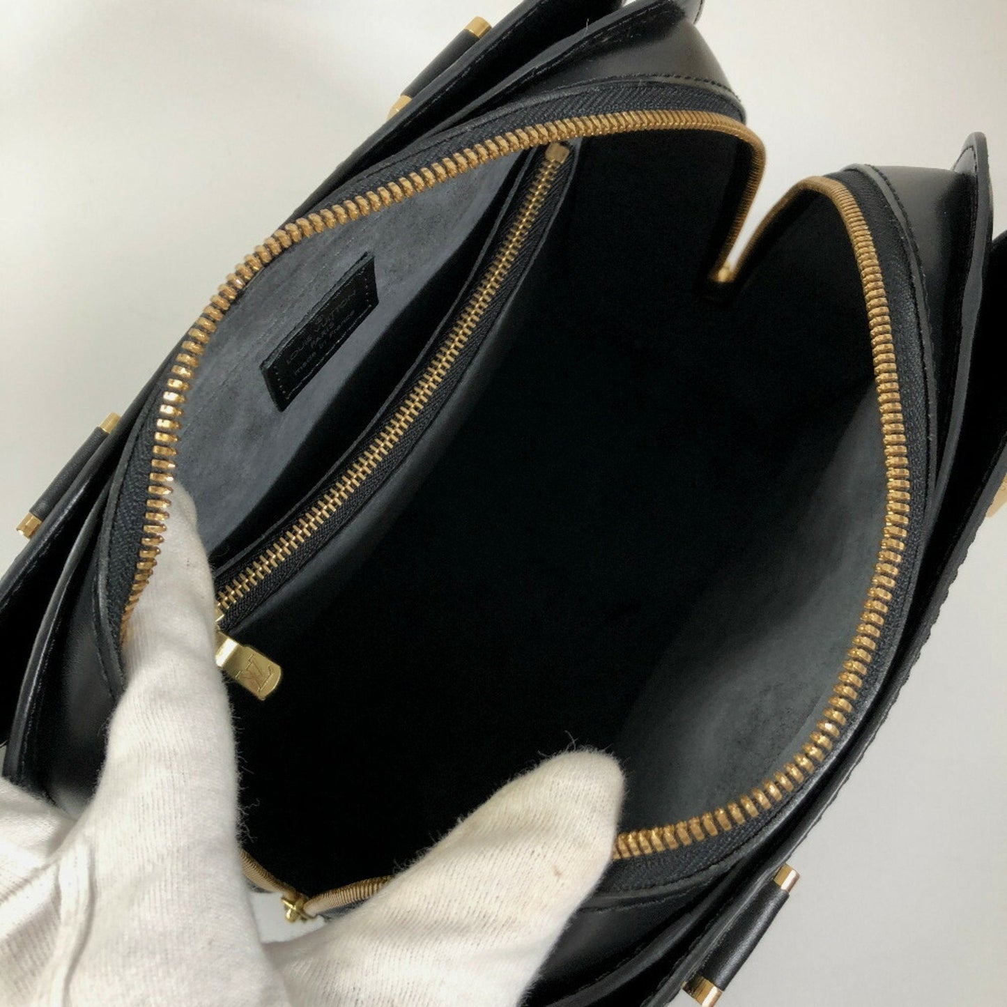 Louis Vuitton Pont Neuf Bag